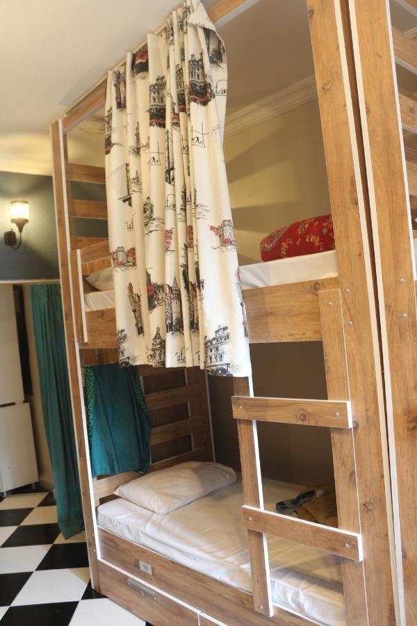 Taksim Hostel Green House Istanbul Exterior photo